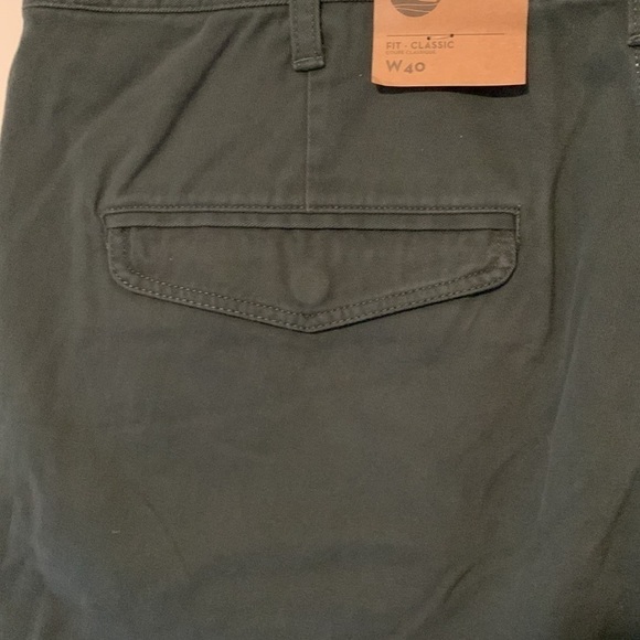Brand New Men’s Timberland Flat Front Classic Fit Dark Green Shorts Size 40 - Picture 6 of 8
